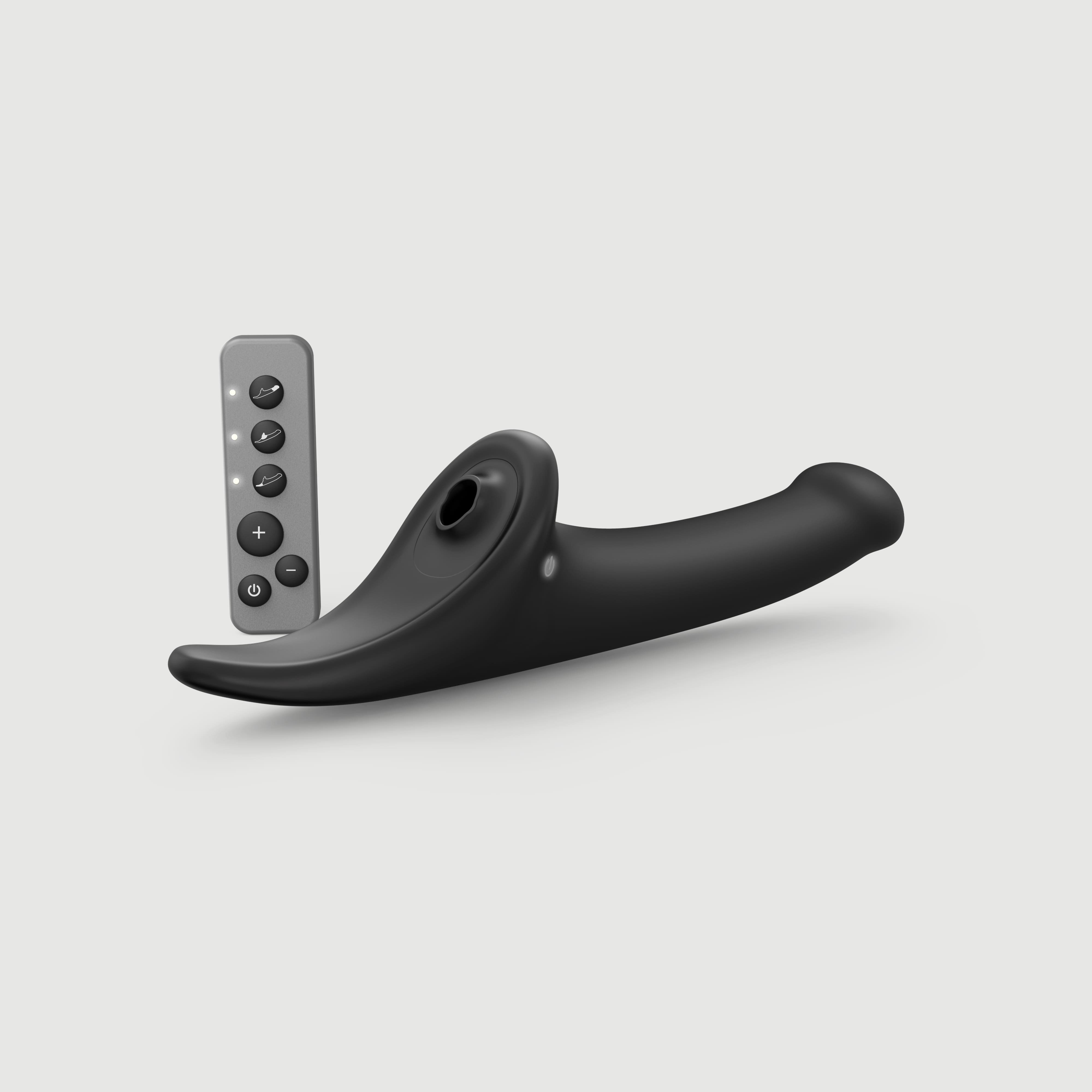 Страпон Strap-on-me MULTI ORGASM DILDO c клиторальной стимуляцией и вибрацией, M, черный_1