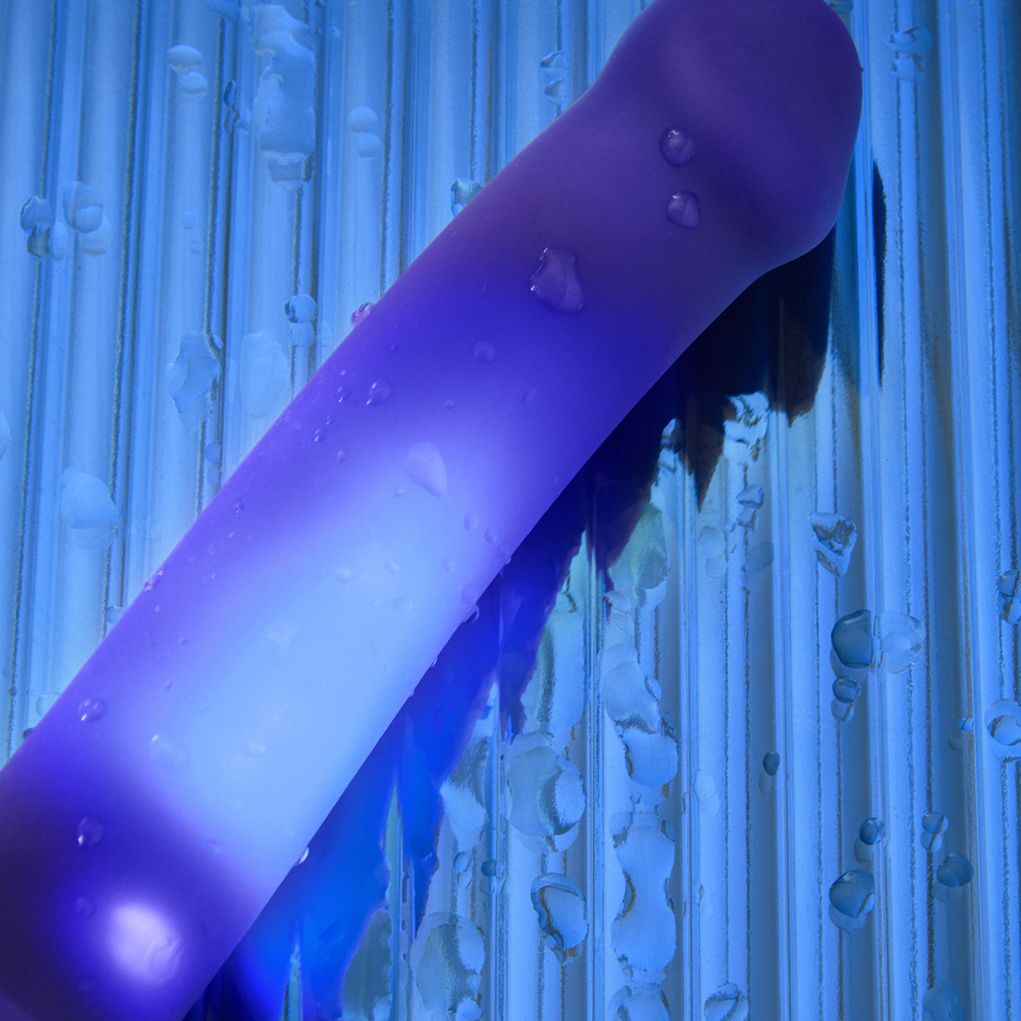 6017843-IMAGE 5 - Glow-led-dildo-size-M-strap-on-me