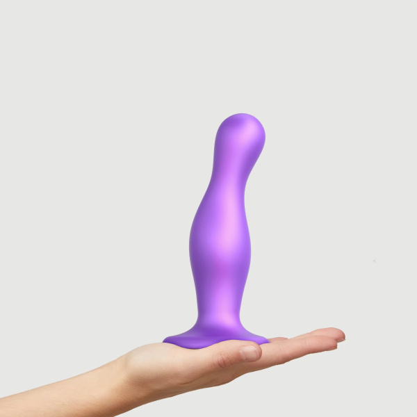 Фаллоимитатор Strap-On-Me Dildo Plug изогнутый, фиолетовый металлик L, 16,5 см_1