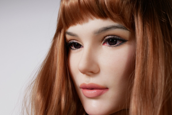 ИИ-кукла Эмма с функцией поддержания беседы и подвижной мимикой WMDoll_5