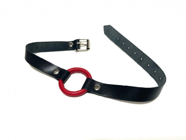 Кляп с красным кольцом кожаный 60011ars_1