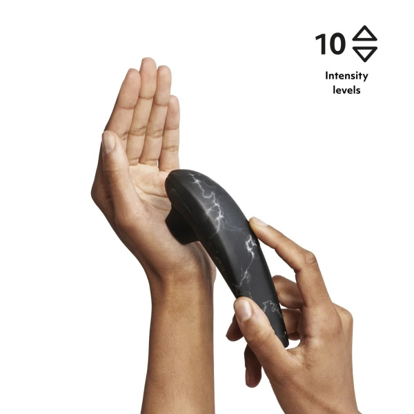 Бесконтактный клиторальный стимулятор Womanizer Marilyn Monroe мраморно-черный_3