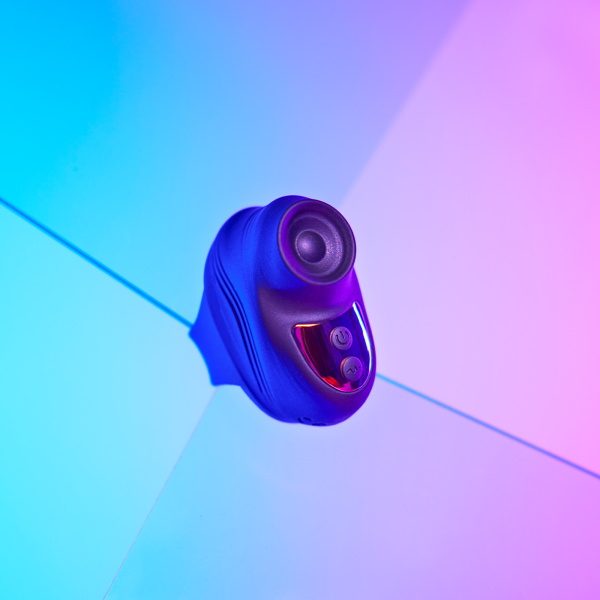 Клиторальный стимулятор на палец Love to Love KISSCOOL - IRIDESCENT INDIGO_4