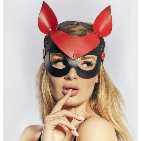 Маска Кошечка, красно-черная_2