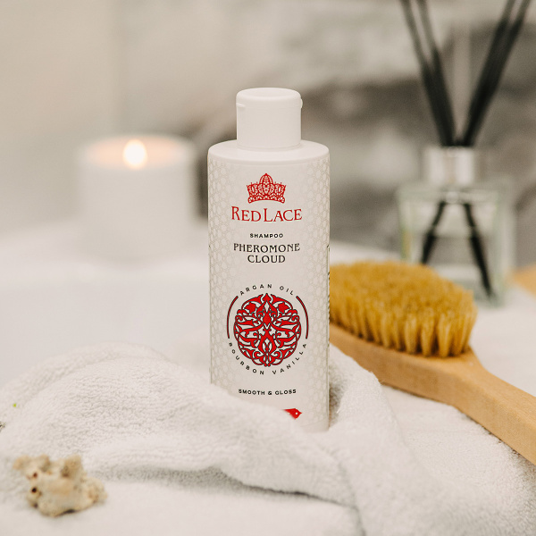 Шампунь с феромонами Red Lace Pheromone Cloud Бурбонская Ваниль & Аргановое Масло 250 мл_5